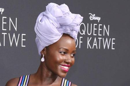 Extravagant geht es stets bei Lupita Nyong'o zu: Die Schauspielerin trägt auf dem roten Teppich am liebsten Turban.
