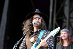 Sean Lennon bei einem Auftritt mit seiner Band The Ghost of a Saber Tooth Tiger