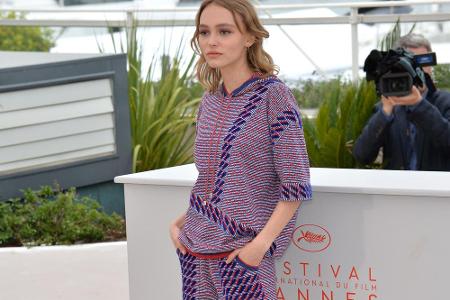 Modesünden? Fehlanzeige! Johnny Depps und Vanessa Paradis' Tochter Lily-Rose macht regelmäßig mit stylischen Auftritten von ...