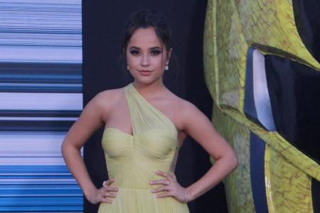 Durch den überlangen Rockteil wirkte Becky Gs Robe besonders elegant