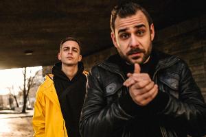 Mädness & Döll: Kommen aus Hessen und wohnen in Berlin