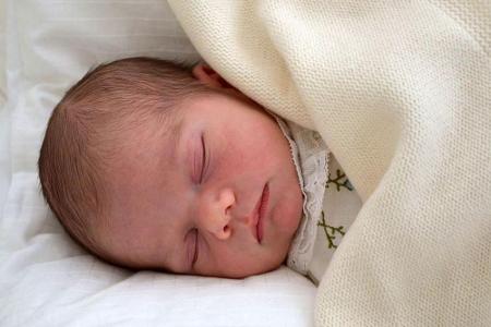 Nachwuchs bei den schwedischen Royals: Prinz Oscar, geboren am 2. März. Die königlichen Eltern sind Kronprinzessin Victoria ...