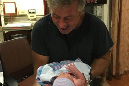 Schauspieler Alec Baldwin und seine Ehefrau Hilaria wurden am 12. September Eltern von Leonardo Ángel Charles.