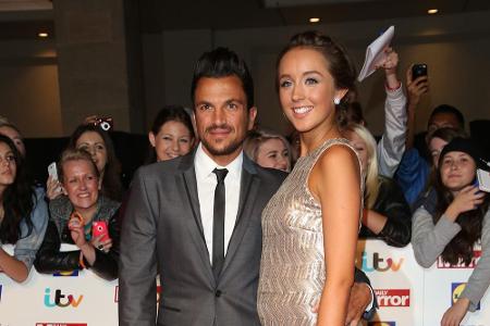 Der Sänger Peter André und seine Frau Emily wurden am 22. November Eltern eines Jungen. Einen Namen hat der Kleine bisher ni...