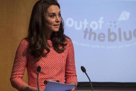 Herzogin Kate spricht in London über ihre Aufgabe als Mutter
