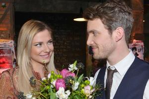 "GZSZ": Statt Sunny die Wahrheit zu gestehen, überrascht Felix sie mit romantischen Gesten