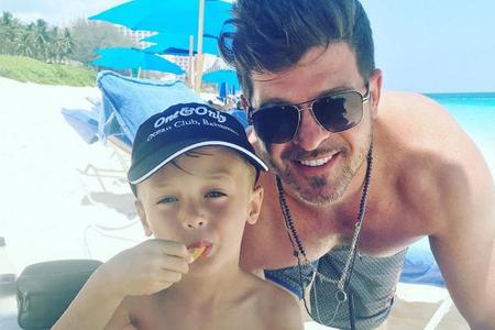 Robin Thicke postet immer wieder offenbar glückliche Bilder mit seinem Sohn Julian