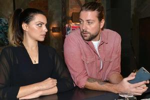 "GZSZ": John glaubt zu erkennen, dass Paul Emily nicht gleichgültig ist