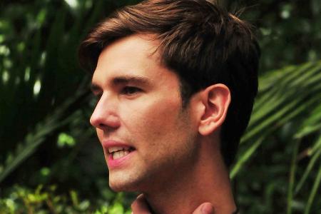 Honey verweigert die Dschungelprüfung, weil es ihm in der Box am Hals zu eng ist.