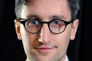 Robert Wringham ist Autor und Journalist