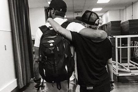 Mit diesem Foto erklärte Lady Gaga ihren Fans, dass sie und ihr Verlobter Taylor Kinney eine Beziehungspause einlegen. Offiz...