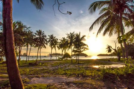 Bei Spitzentemperaturen um 33 Grad haben graue Gedanken keine Chance: Vor der Küste Malaysias liegt mit der Insel Langkawi e...