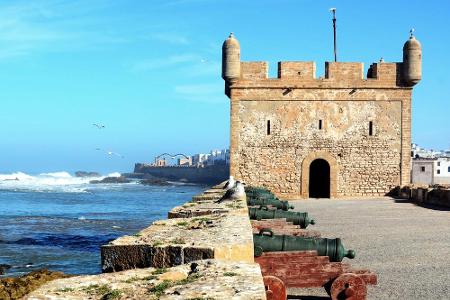 Ein echter Geheimtipp ist Essaouria, eine kleine Hafenstadt Marokkos. Unendliche Sandstrände und eine Altstadt, die zum UNES...