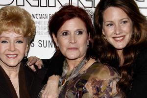 Debbie Reynolds, Carrie Fisher und Joely Fisher (r.) bei einem Auftritt in Los Angeles im Jahr 2010