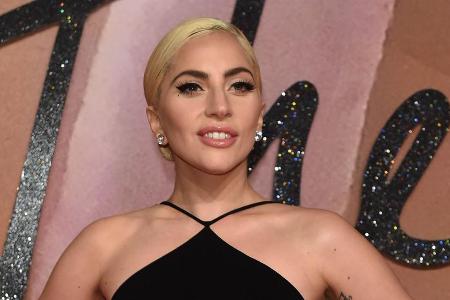 Lady Gaga steht schon wieder im Tonstudio