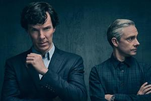 Sherlock (Benedict Cumberbatch, l.) und Dr. Watson (Matrin Freeman) kommen 2017 mit drei neuen Folgen zurück