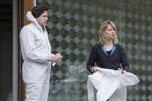 "Kommissarin Heller: Verdeckte Spuren": Kommissarin Heller (Lisa Wagner) und Kommissar Verhoeven (Hans-Jochen Wagner) ermitt...