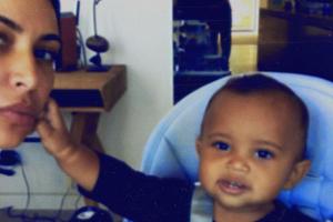 Saint West hat offenbar genug von den Selfies mit seiner Mama Kim Kardashian