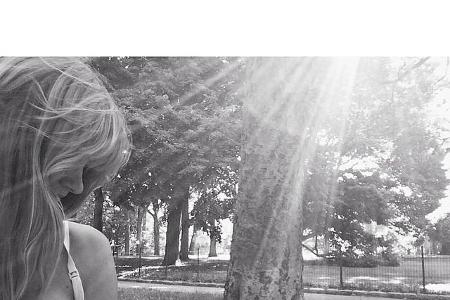 Stillende Promis, Julia Stegner