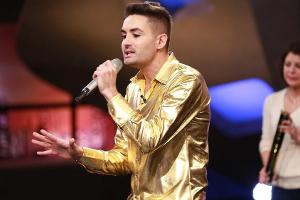 Ganz in Gold trat Menderes Bagci 2016 auf die "DSDS"-Bühne
