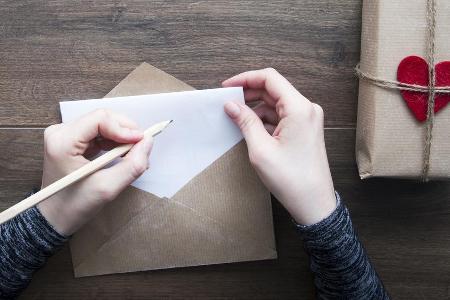 Liebesbriefe schreibt heute kaum noch jemand - umso größer ist die Freude, wenn man doch einen bekommt