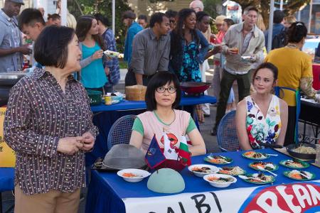 Keiko Agena ist natürlich wieder mit von der Partie - außer einem schicken Pony und kürzeren Haaren scheint sich die heute 4...