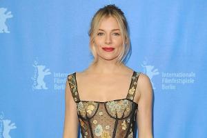 Sienna Miller arbeitet auch als Modedesignerin