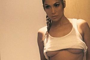 Jennifer Lopez zeigt ihren durchtrainierten Körper