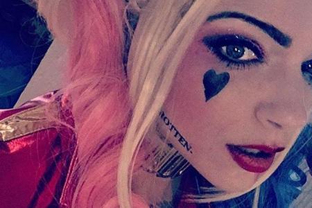 GZSZ-Star Anne Menden feiert in Köln Karneval. Welchen Narrenruf sagt man dort?