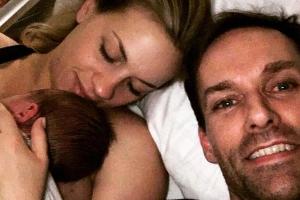 Sven Hannawald postete dieses Bild nach der Geburt des Babys