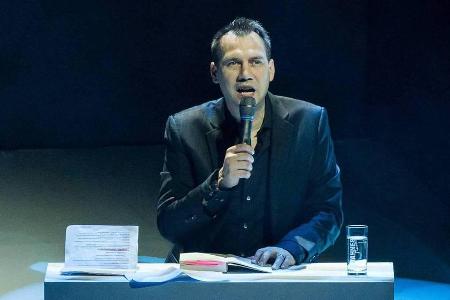 Sebastian Fitzek während einer Lesung