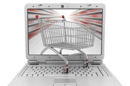 Bares Geld beim Online-Shopping sparen (c) iStockphoto.com/pagadesign