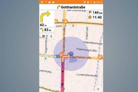 Osmand stellt neben der Route auch die Distanz, die Ankunftszeit und viele POIs an.