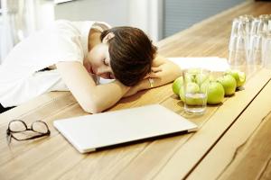 Schlafen im Büro – Powernaps für mehr Produktivität