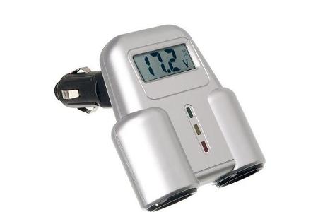 Dieser Bordnetzverteiler zeigt zusätzlich die Bordnetzspannung an.