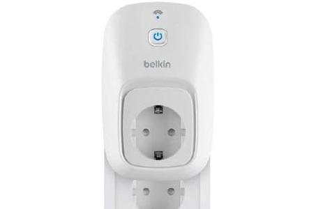 Der Wemo Home Automation Switch wird per App gesteuert und verbindet sich mit dem WLAN.