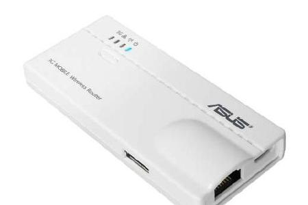 Der Asus WL-330N3G arbeitet als Repeater, Router und Bridge und ist kaum größer als eine Kreditkarte.