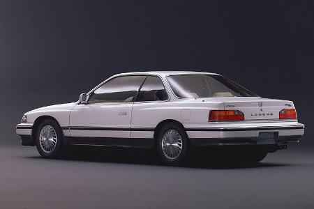 1985 wagte sich Honda mit dem Legend in die Obere Mittelklasse. Es gab ihn als Limousine und Coupé.
