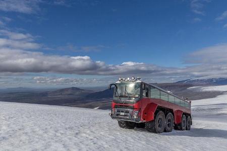 Sleipnir Glacier Truck Island 8x8 Gletscher-Bus