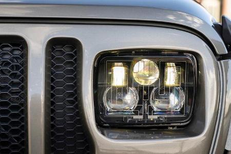 Quadratec 30th Anniversary Jeep Wrangler YJL Sahara