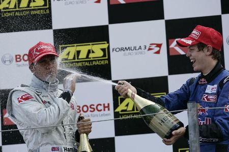 ... bald schon das Wasser reichen - direkt ins Gesicht.