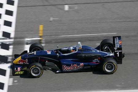 Die Saison 2006 begann der damals noch 18-Jährige mit einem Auftaktsieg in Hockenheim.