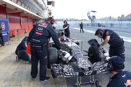 Daniil Kvyat - Red Bull - Formel 1-Test - Barcelona - 26. Februar 2015