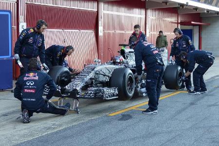 Daniil Kvyat - Red Bull - Formel 1-Test - Barcelona - 22. Februar 2015