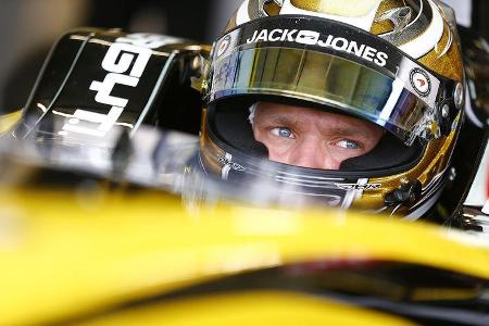 Kevin Magnussen, Cockpit