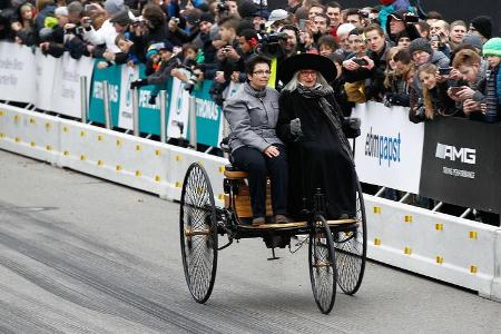 Mercedes-Benz - Stars & Cars 2014