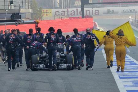 Daniil Kvyat - F1-Test Barcelona - 2015