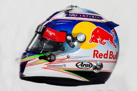 Ricciardo - Helm - F1 2015