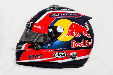 Kvyat - Helm - F1 2015