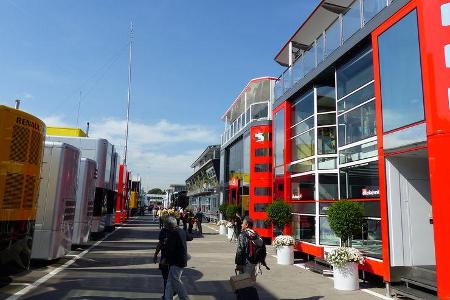 Fahrerlager - Formel 1 - GP Spanien - Barcelona - 8. Mai 2014